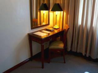 Tiara Oriental Hotel