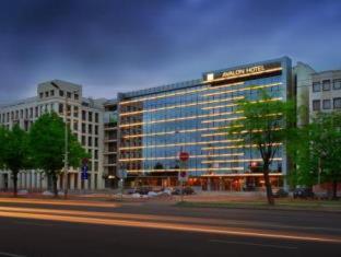 Avalon Hotel & Conferences