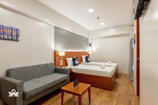 IHotel Uptown BGC