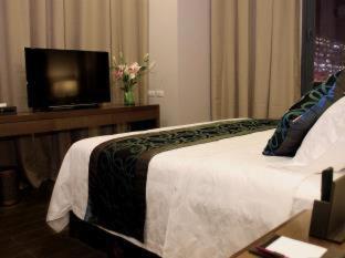 Golden Phoenix Hotel Manila