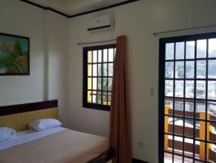 Seashore Beach Resort Bar & Restaurant