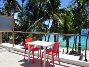 Hey! Jude South Beach