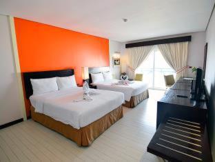 Thunderbird Resort Poro Point