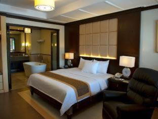 Henann Lagoon Resort
