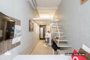 Selah Pods Hotel