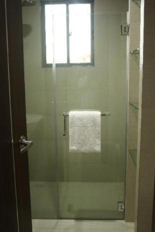 Kew Hotel