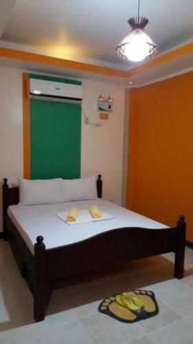 L & M Hearthstones Lodge