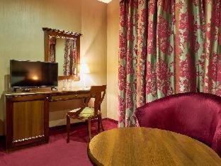 Yantra Grand Hotel