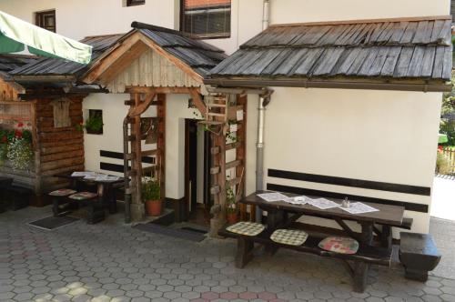 Plansar Rooms & Apartment