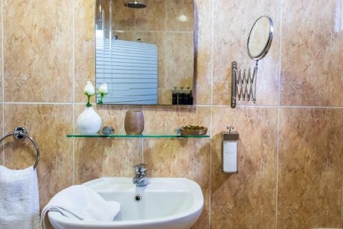 Cavo Zoe Seaside Hotel