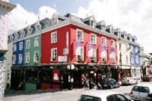 Dillon's Hotel