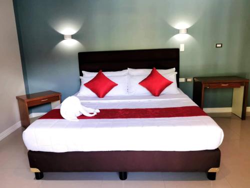 Charms Hotel