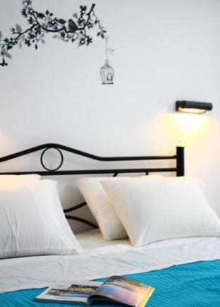 Lefka Hotel Apartments & Studios