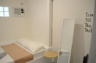 Murals Hostel And Cafe