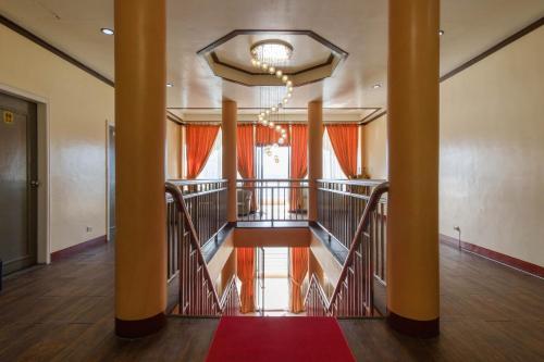 Seaborne Hotel by RedDoorz