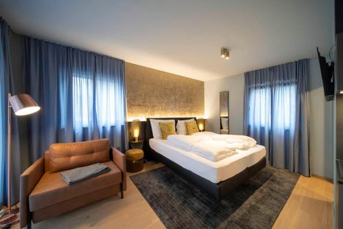 B(l)ackhome City Apartments