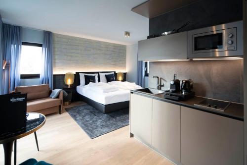 B(l)ackhome City Apartments