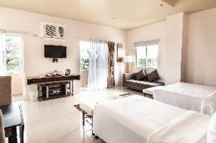 Sierra Hotel & Resort