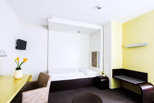 Global Inn