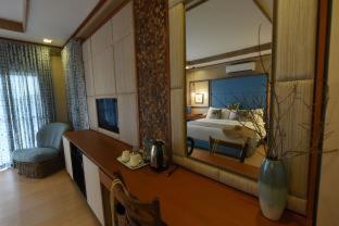 Tugawe Cove Resort