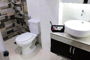 RedDoorz @ Junquera Extension Cebu