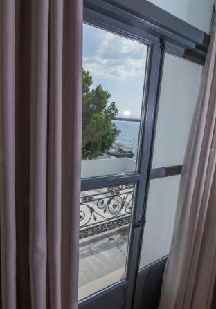Panellinion Luxury Rooms