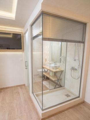 Panellinion Luxury Rooms