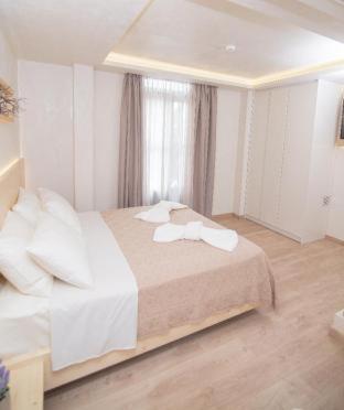 Panellinion Luxury Rooms