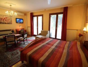 Budavar Pension