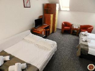 Long Street Hotel