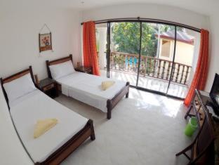 Alona Vida Beach Resort