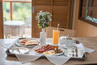 Henann Crystal Sands Resort