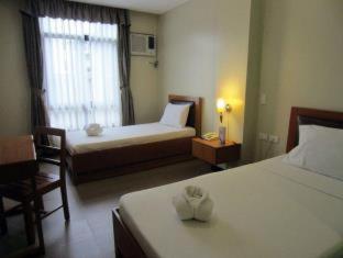 OYO 719 Fuente Oro Business Suites