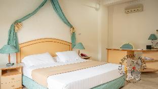 Clarkton Hotel