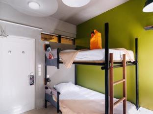 Spin Designer Hostel