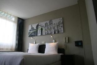 Huygens Place