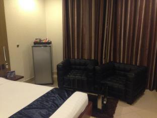 Queens Hotel Angeles City