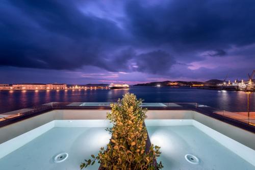 Shapes Syros Luxury Suites