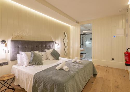 Bilbao Metropolitan Apartments by Urban Hosts