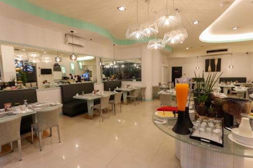 Paseo Premiere Hotel