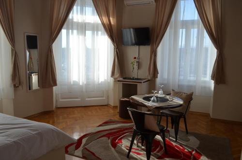 Rooms & Apartments Infinity