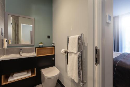 Holiday Inn - the niu, Loom Manchester North