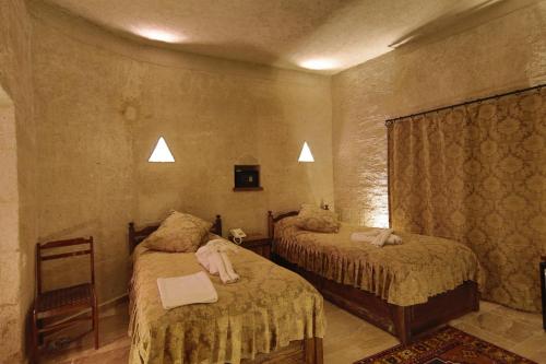 Hidden Cave Hotel