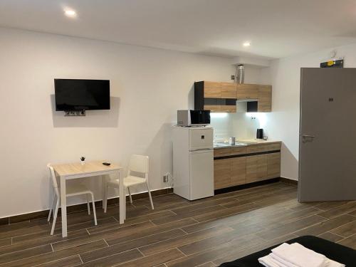 M70 Apartmanház