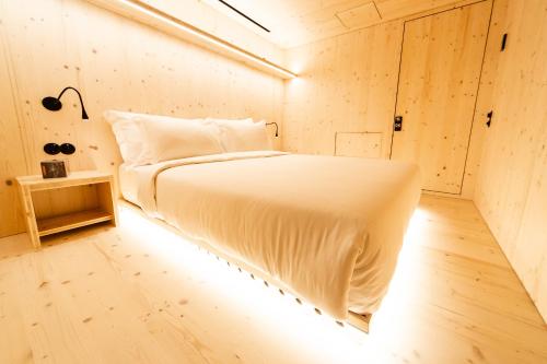 Zero Box Lodge