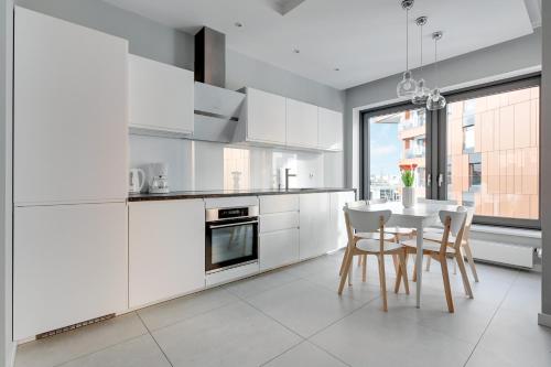 Blue Mandarin Apartments