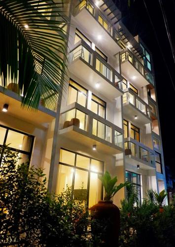 Luxx Boutique Boracay