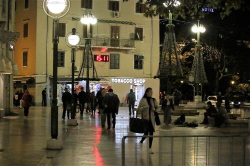 ODEON Apartment And Rooms