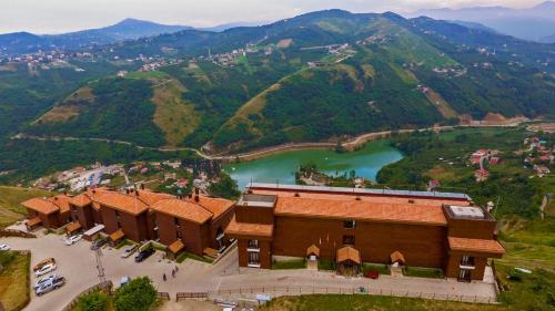 Sera Lake Resort