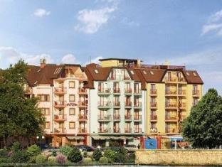 Saint George Hotel & Medical Spa